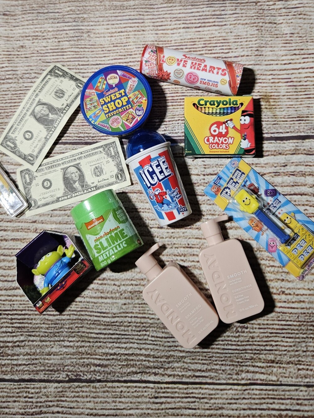Mini brands toys 12 pieces miniature toys